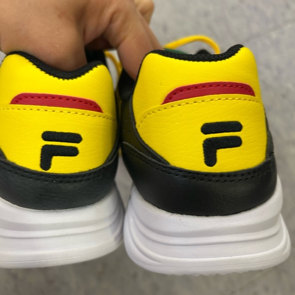 NWT Fila Stirr men’s Athletic Shoes size 8